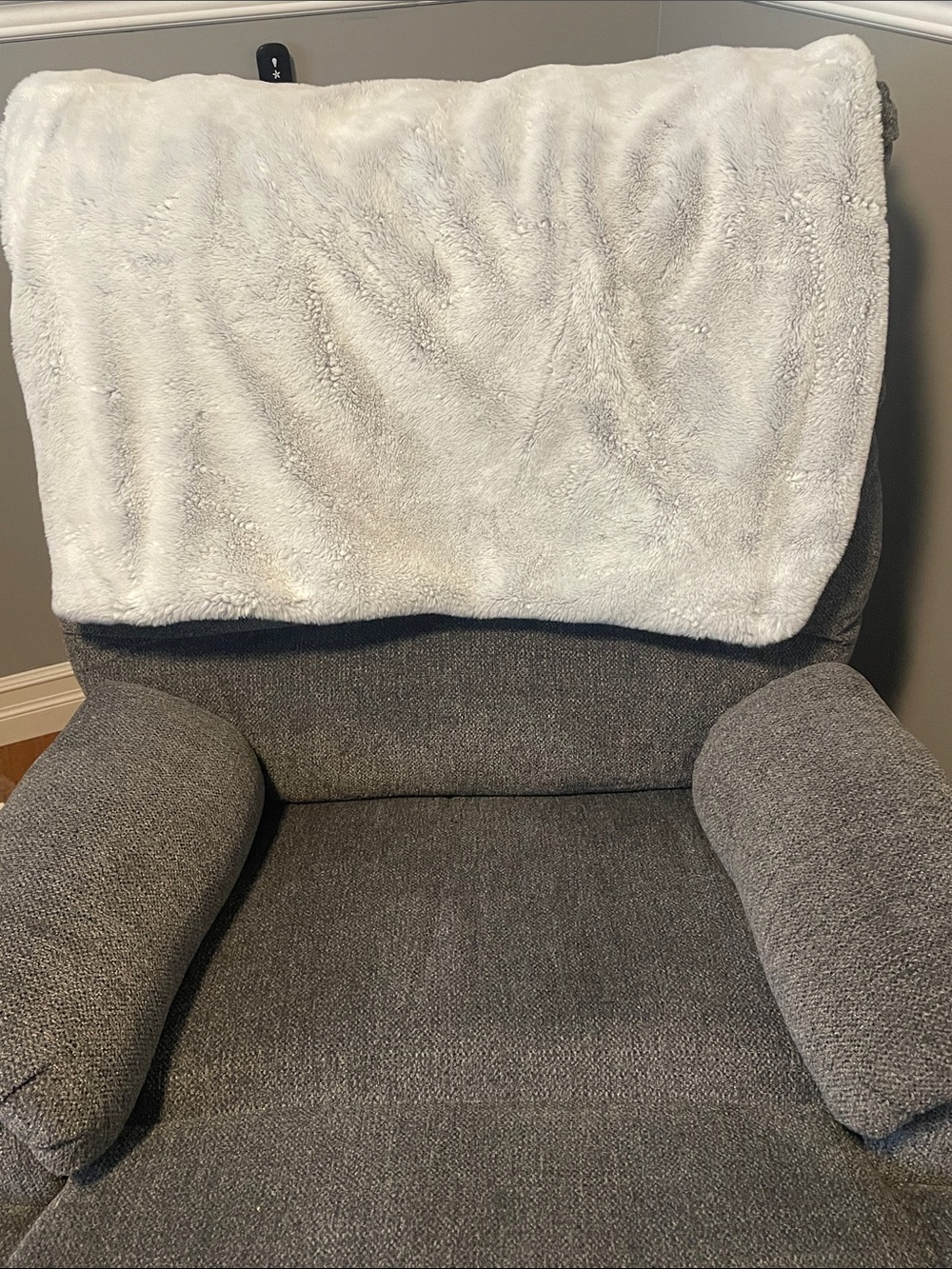 Cozy Smokey grey Plush Throw Blanket -